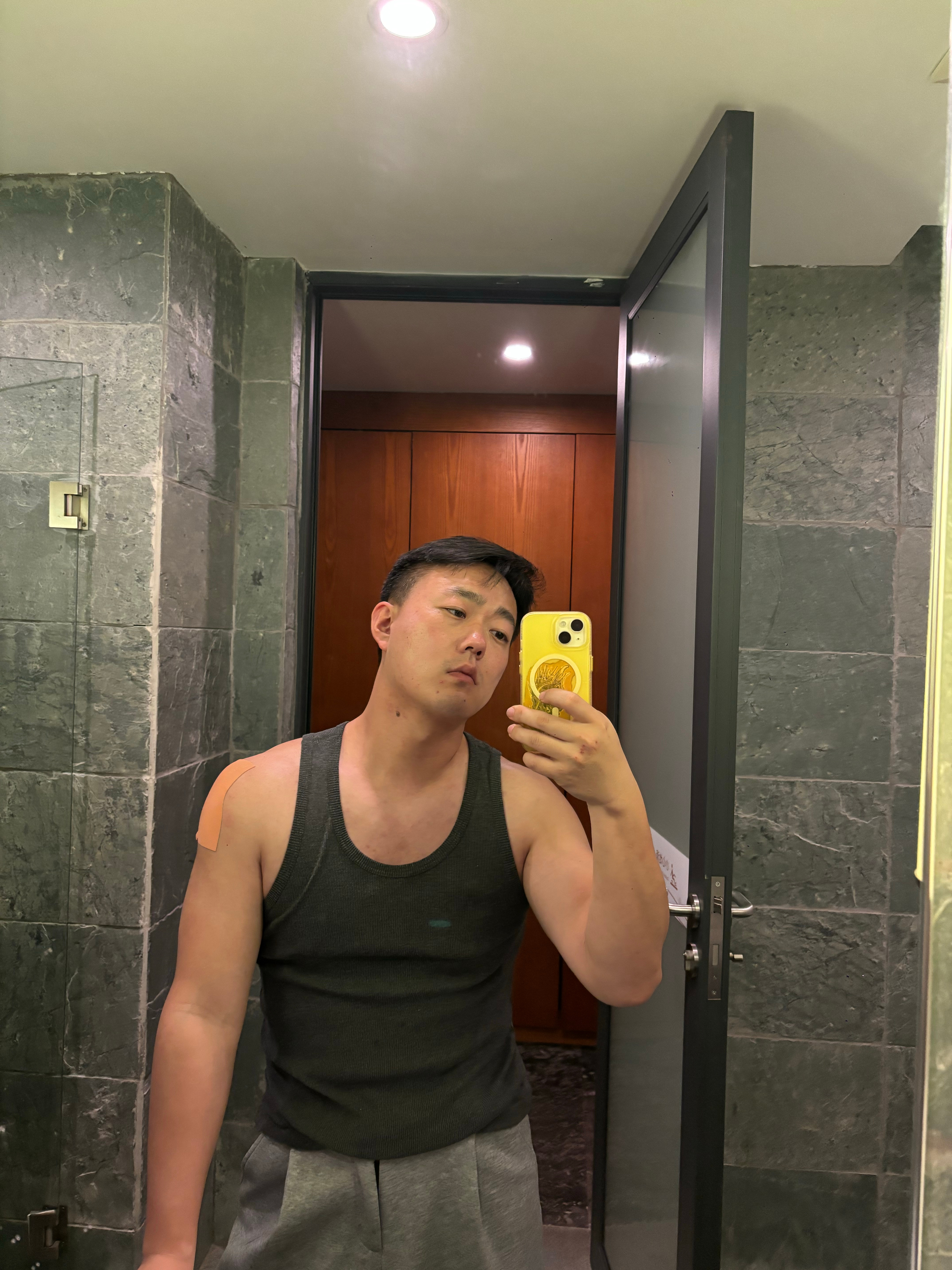 坐了12小时车，面相都变了（当然了没让我开车已经很感恩了 