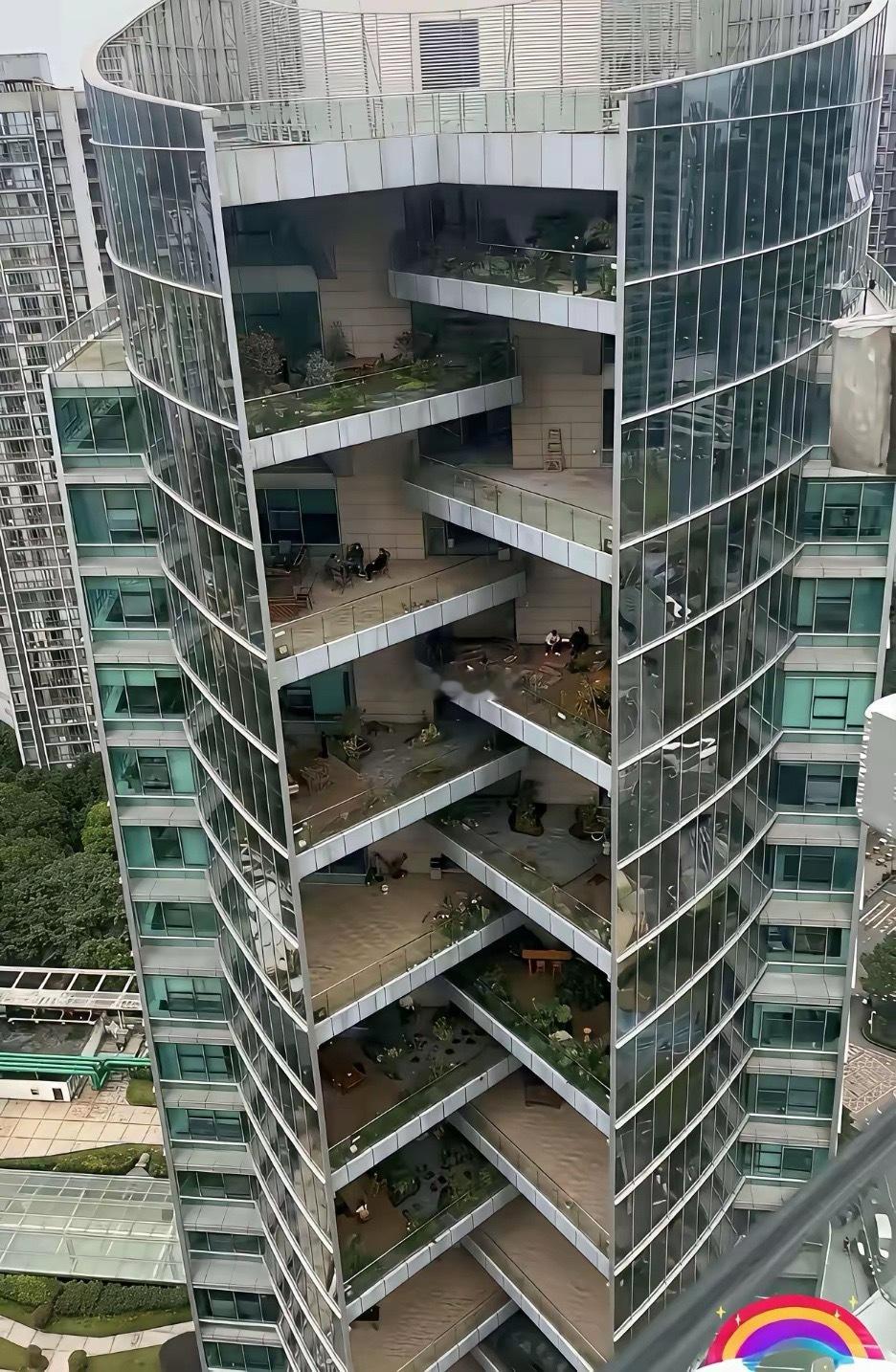 可千万别让成龙大哥看到这个楼呀。。 