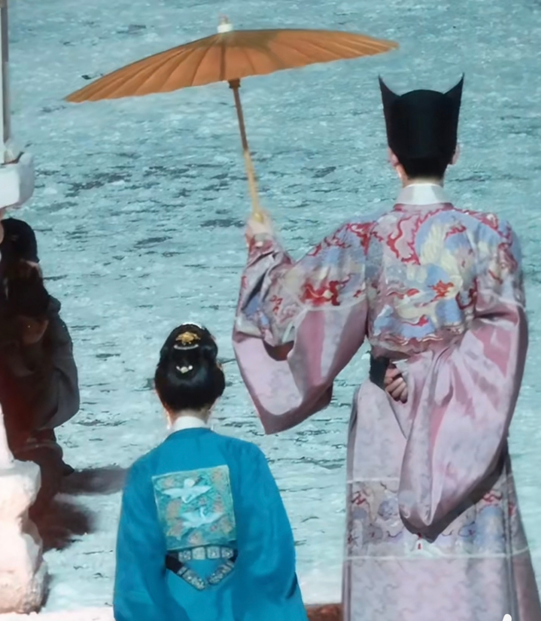 王楚然辛云来《明月录》同框路透！满满的拉扯感！ 