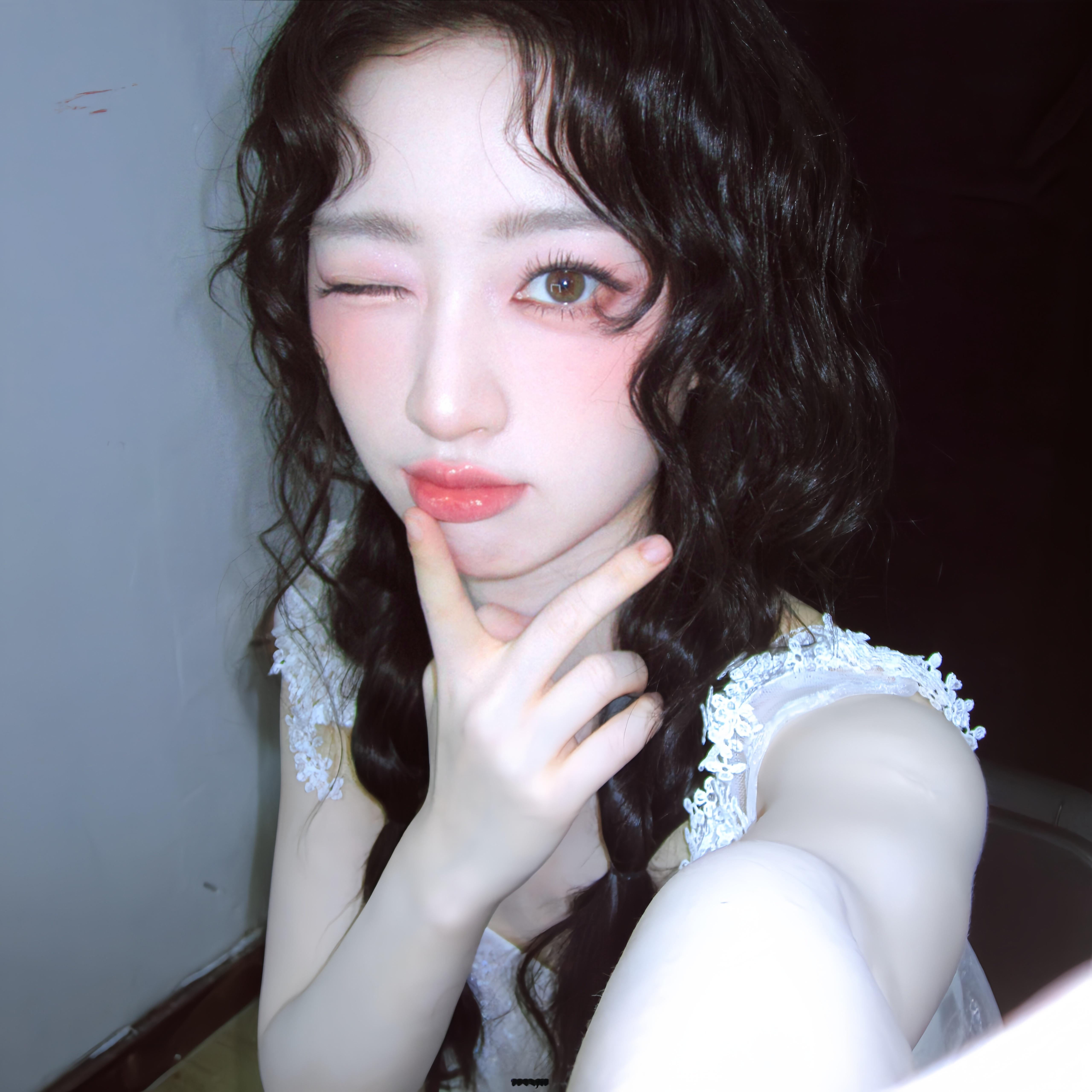 邓恩熙*🌟 ​​​
