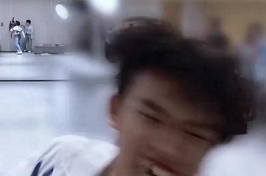 您是？ 