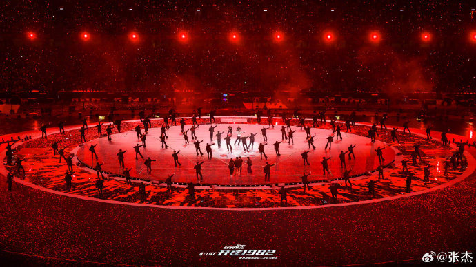 张杰少年中国说给到夯 张杰在鸟巢的演绎直击灵魂，《少年中国说》被唱出了少年该有的