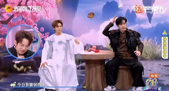 侯明昊临场应变能力好强你好星期六侯明昊的临场反应真的没话说，节目里各种突发情况都