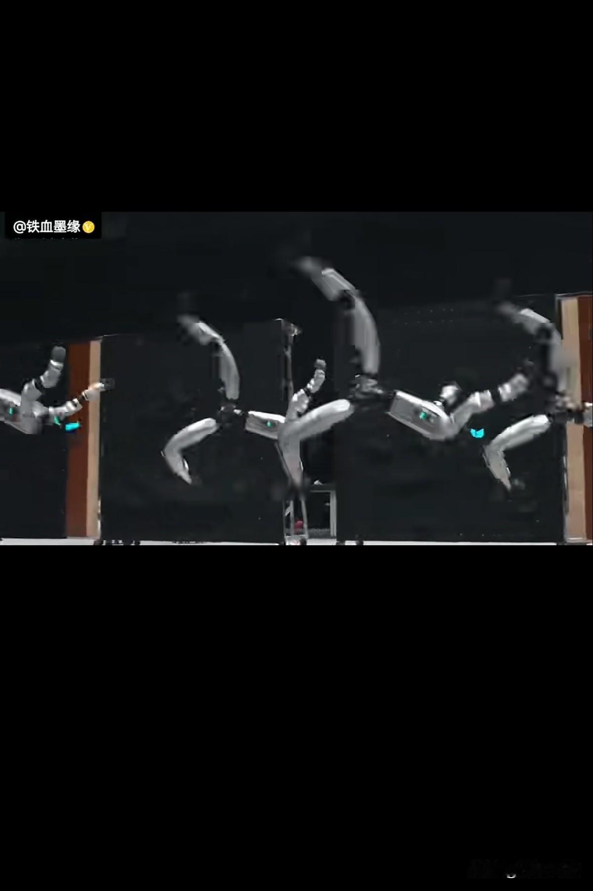 今年春晚的最大亮点就是中国领先世界的机器人技术。去年的机器人走路要人扶，今年就可