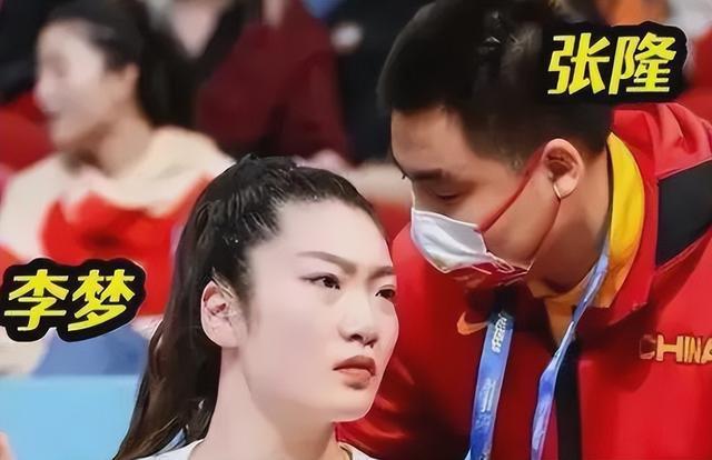 张隆前妻再喷李梦：只要成绩好再脏都有人保，这才是对下一代最大的伤害！
大家都知道