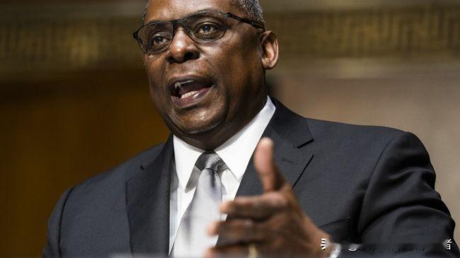 奥斯汀称伊朗对以色列的袭击是“令人发指的侵略行为”。
劳埃德·奥斯汀.照片。
五