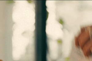 身份证照片千万不要直接发很多地方都用得到身份证，大家使用的时候最好加上水印，如果