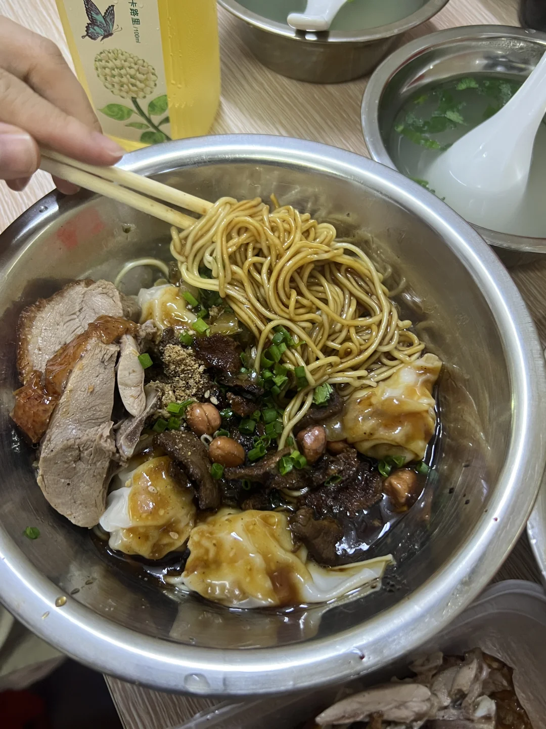 海口。。。个人觉得无法超越的。。。