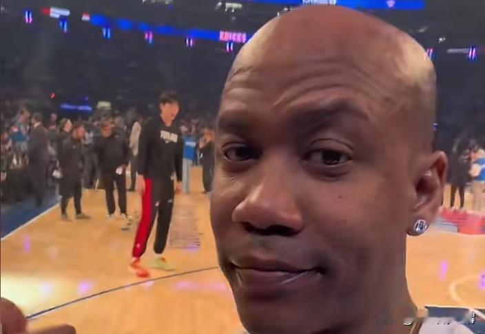 马布里可真是给足了杨翰森面子。就说昨天开拓者客场挑战尼克斯的比赛，尼克斯名宿马布