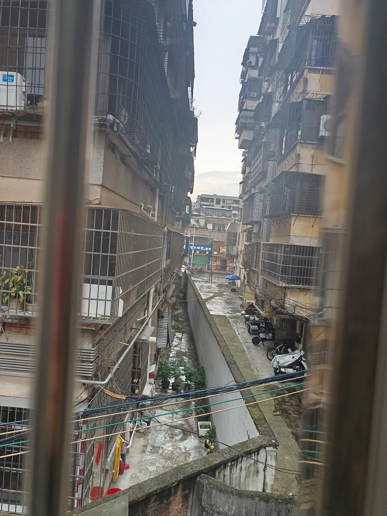 我在端州区
发现一个很严重的问题
那不知道怎么说才好了





你敢相信吗？在