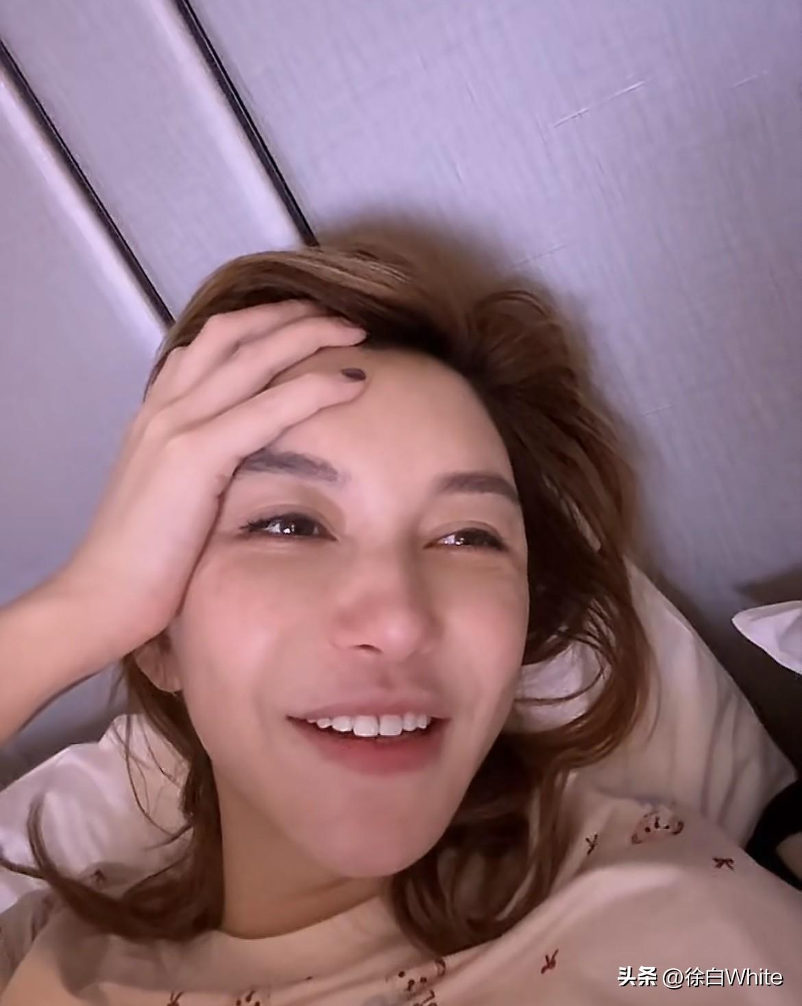 3月3日，李雨桐的精神状态，从不理解到羡慕，狂风乱炸了3天后，看到薛之谦拄拐的照