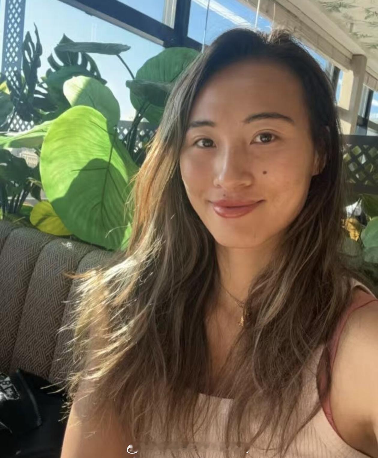 郑钦文发文：“祝福我爱的人2026年健康幸福，也愿我自己能梦想成真，取得成功。一