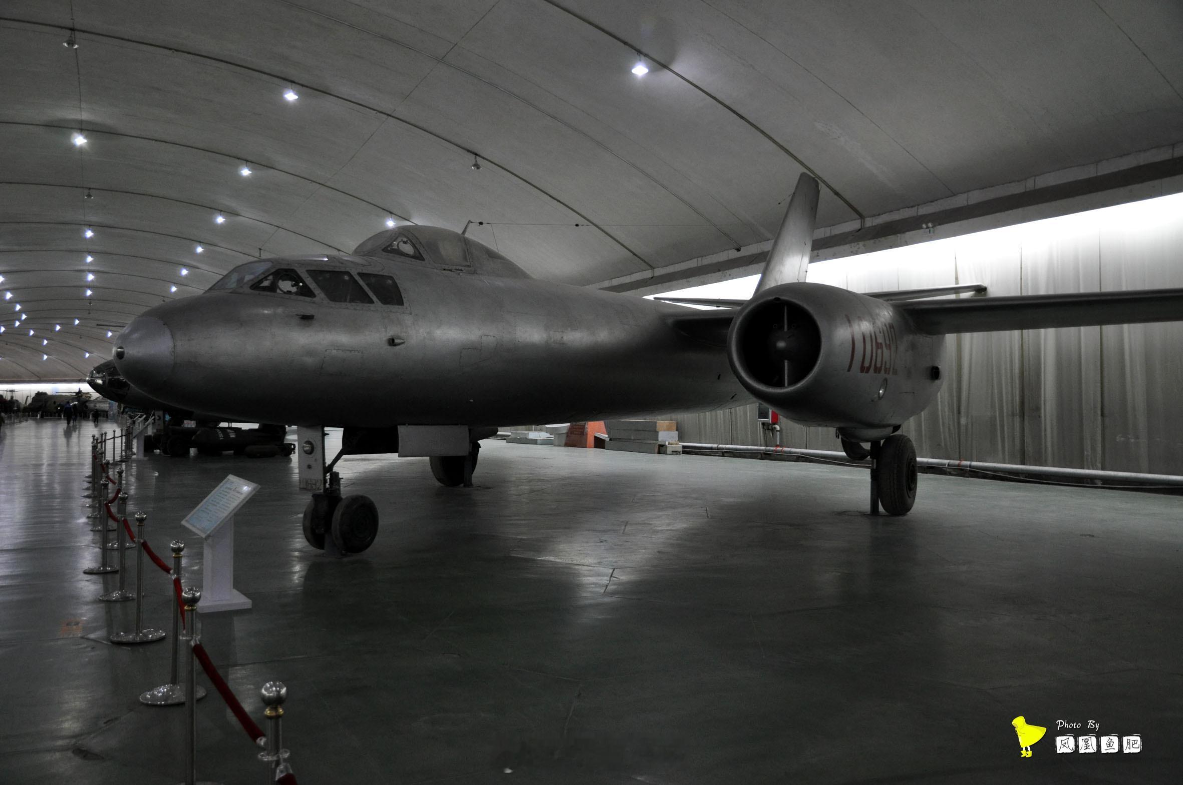NO. 27航空博物馆 里的  轰教5     拍摄时间：20070505、20