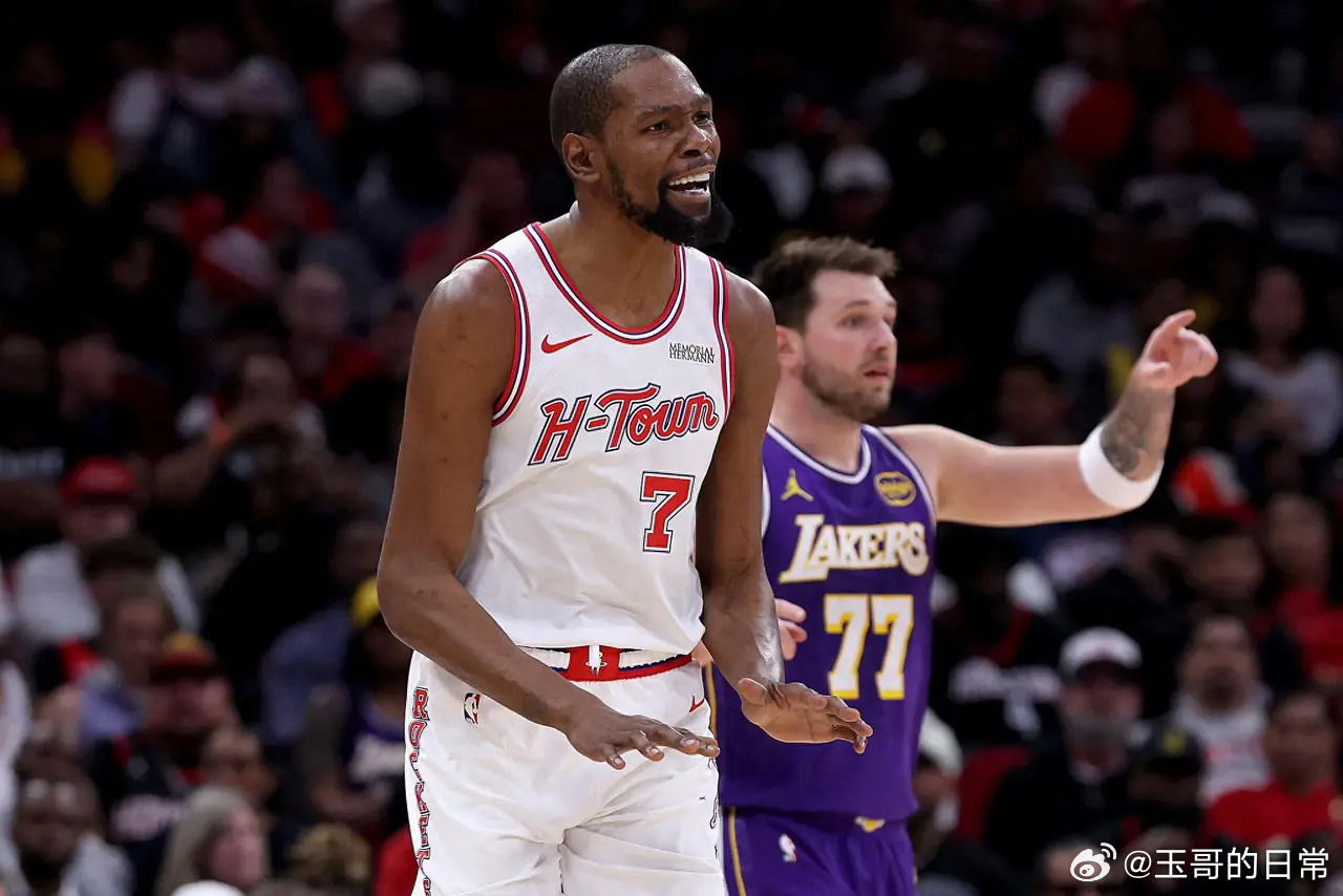 湖人双杀火箭 NBA常规赛继续进行，洛杉矶湖人队（44胜25负）继续连胜。东契奇