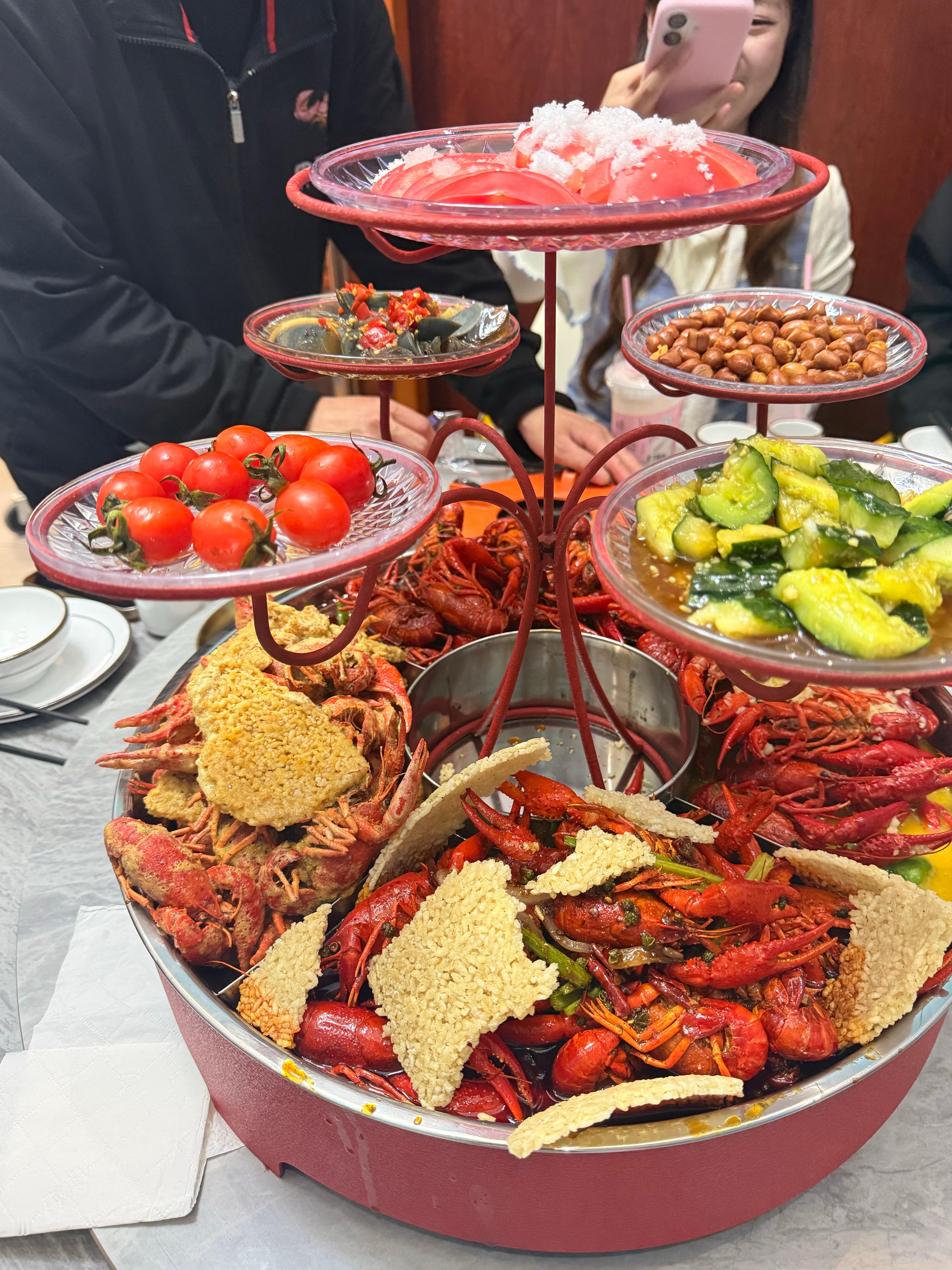 我说我想吃龙虾，我的饭搭子就带我开车来盱眙吃龙虾，我们有病，你有吗？小米su7美