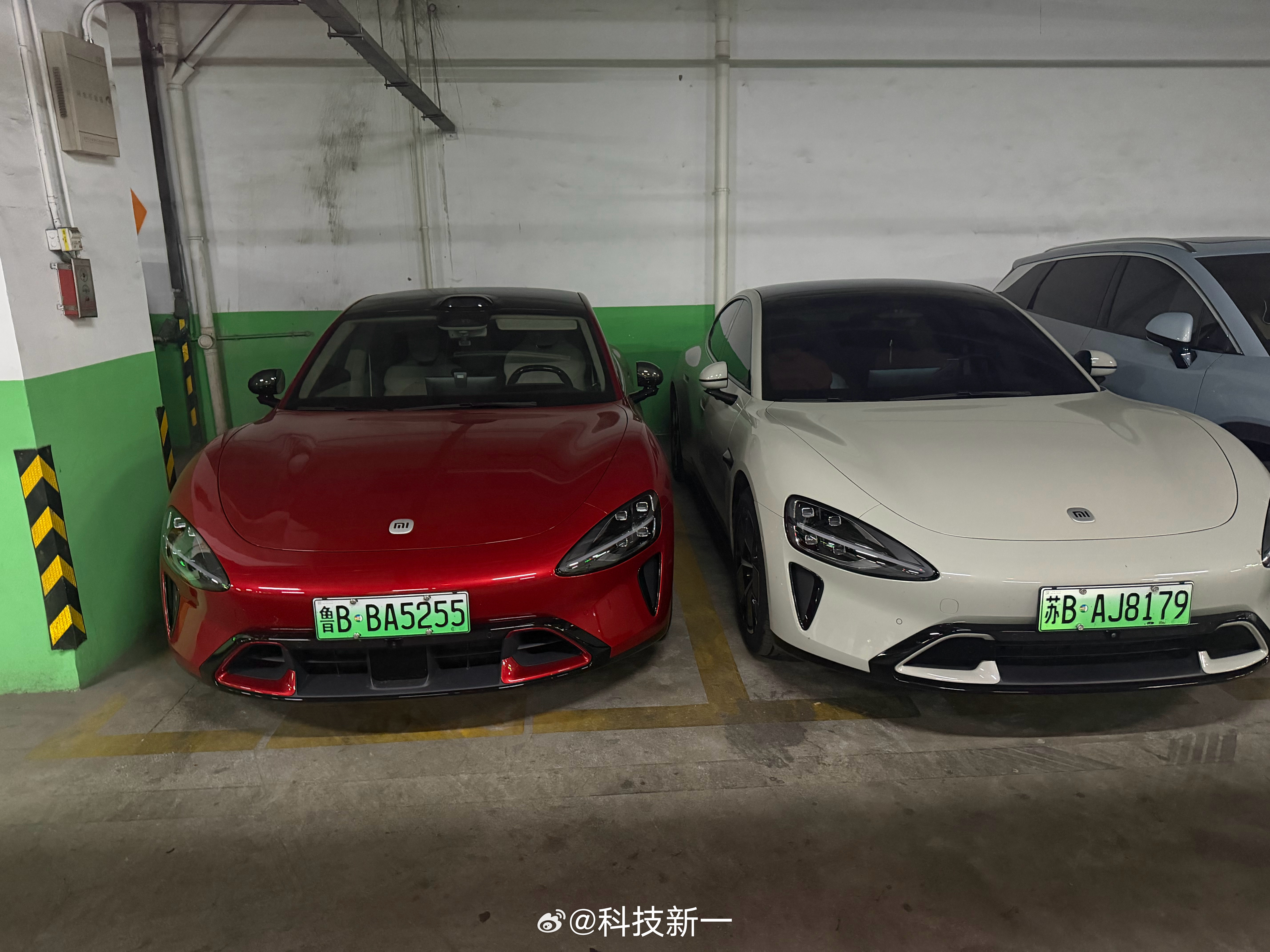 开我的车厘子红出来买个菜，一辆SU7故意停我边上。有没有牛人告诉我，怎样通过车头