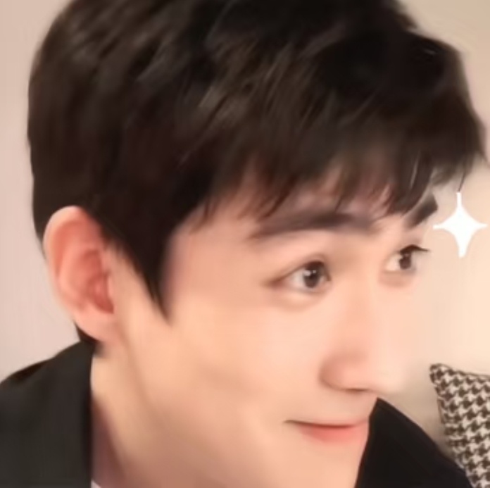 中午好！今天周五了诶！ ​​​