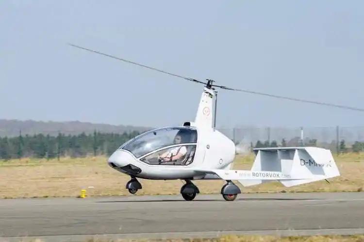 [微风]发现一个细节没？当全世界都在卷大型无人机的时候，咱们却在烟台默默搞定了首