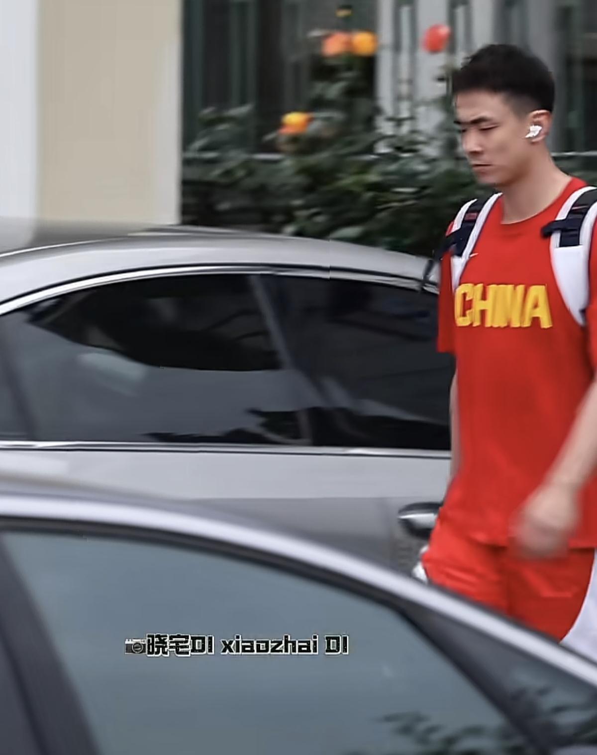 赵继伟的去向会影响CBA格局吗这是谁说的徐昕去NBA试训去了吗，这不在中国男篮短