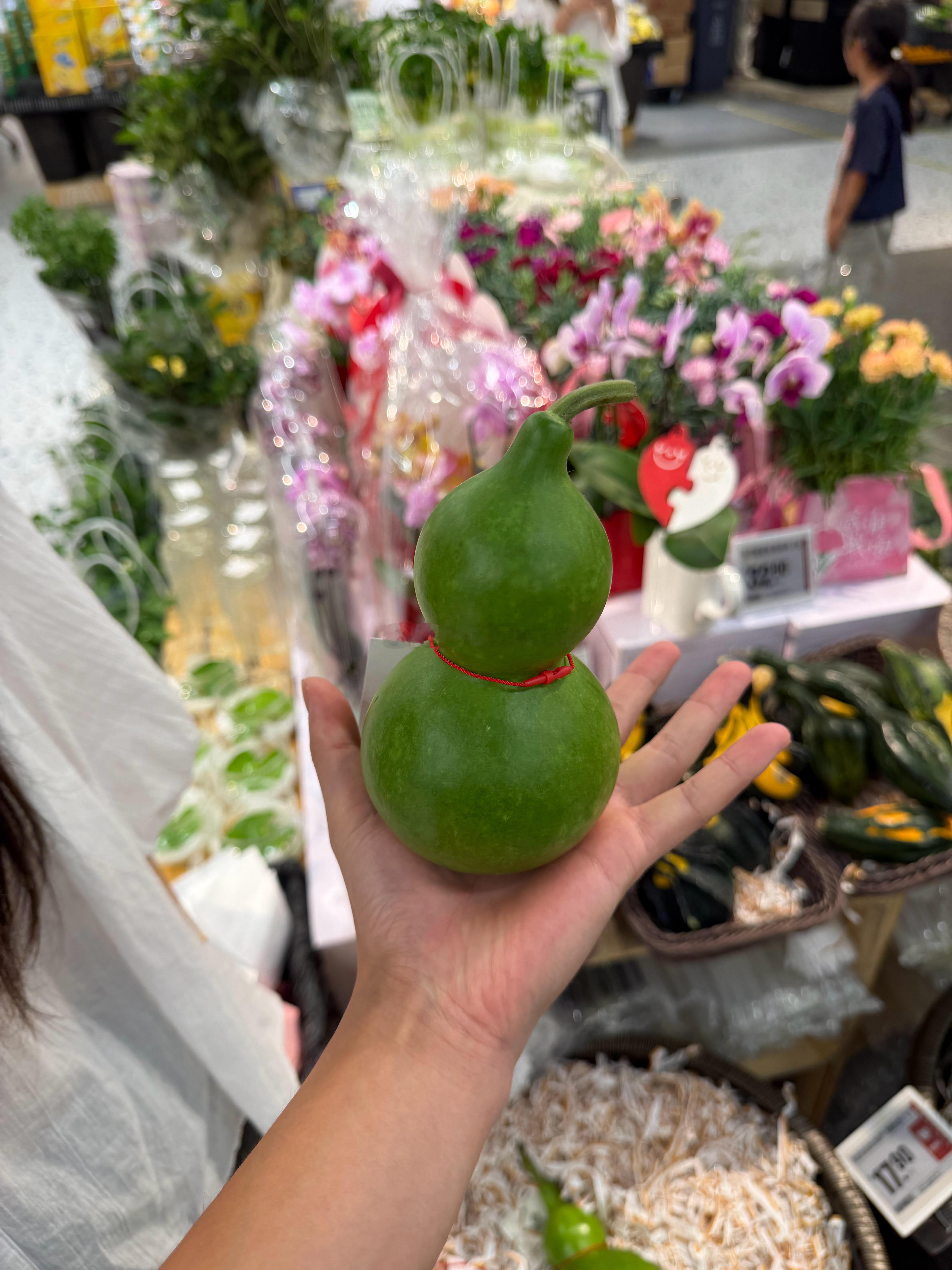 这个是真葫芦17.9¥买回去摆在那里等它风干成木头色？ ​​​