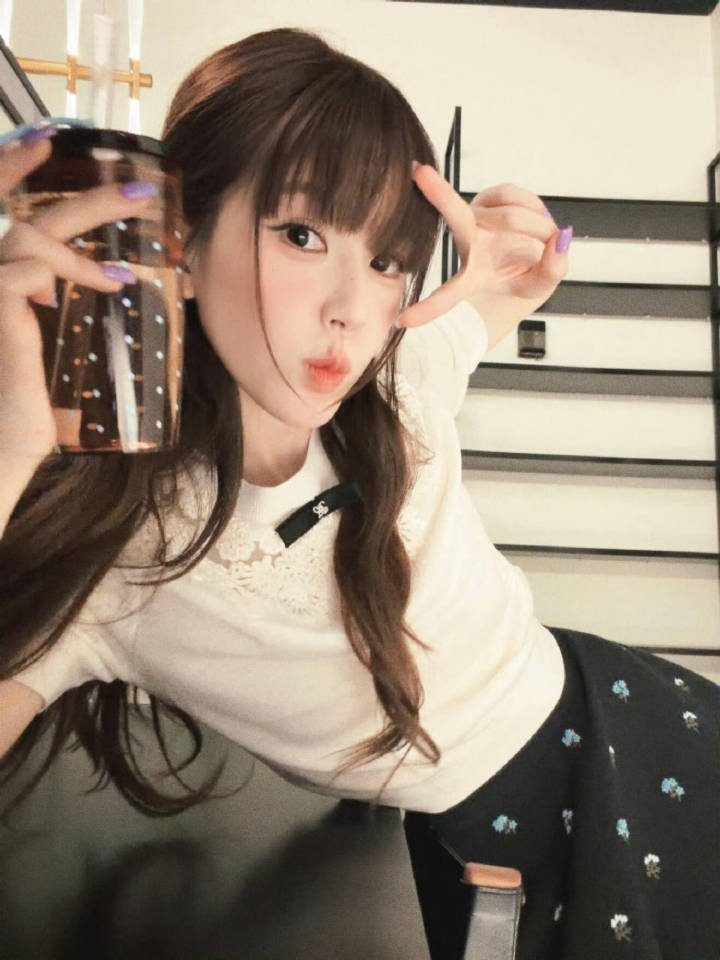 赵露思知不知道自己美而萌之