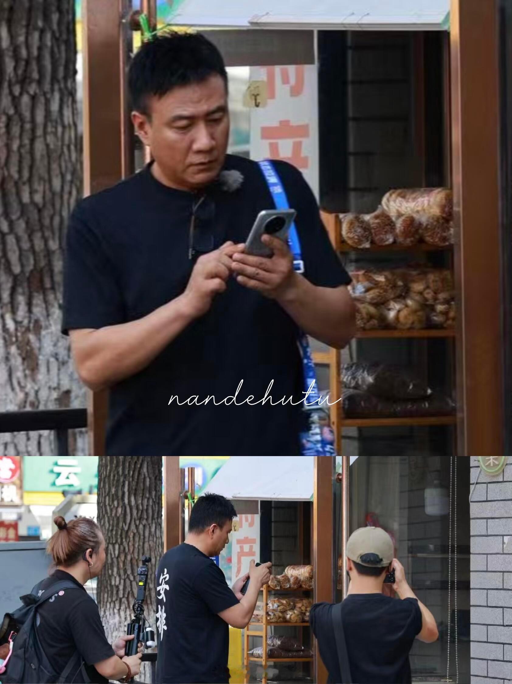 陈哲远[超话]胡军李乃文陈哲远已读乱回 综艺名场面预定！陈哲远认真交流，胡军李乃