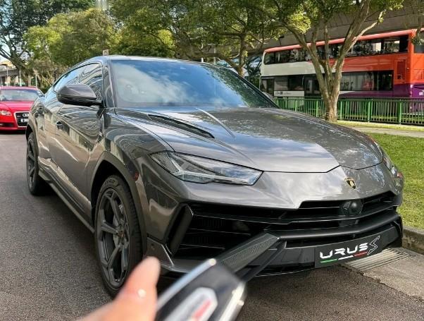 兰博基尼Urus S，正是为定义这种“车帅人也帅”的完美共生而来它无需刻意张扬。