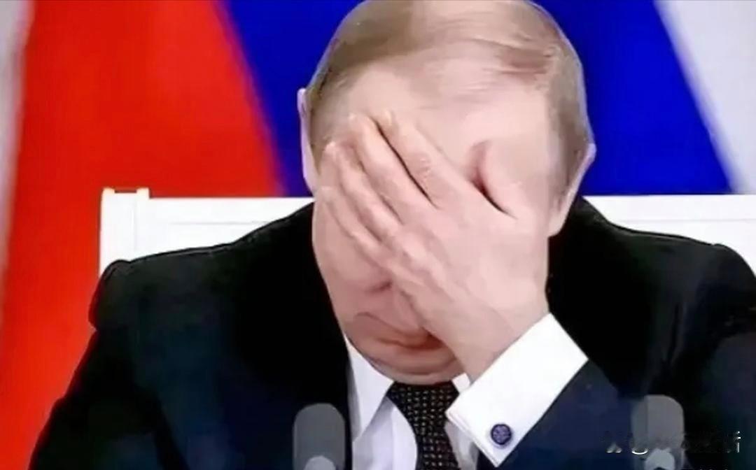 央视2026年2月公开台海一线S-400部队24小时战备画面。
导弹起竖。实弹装