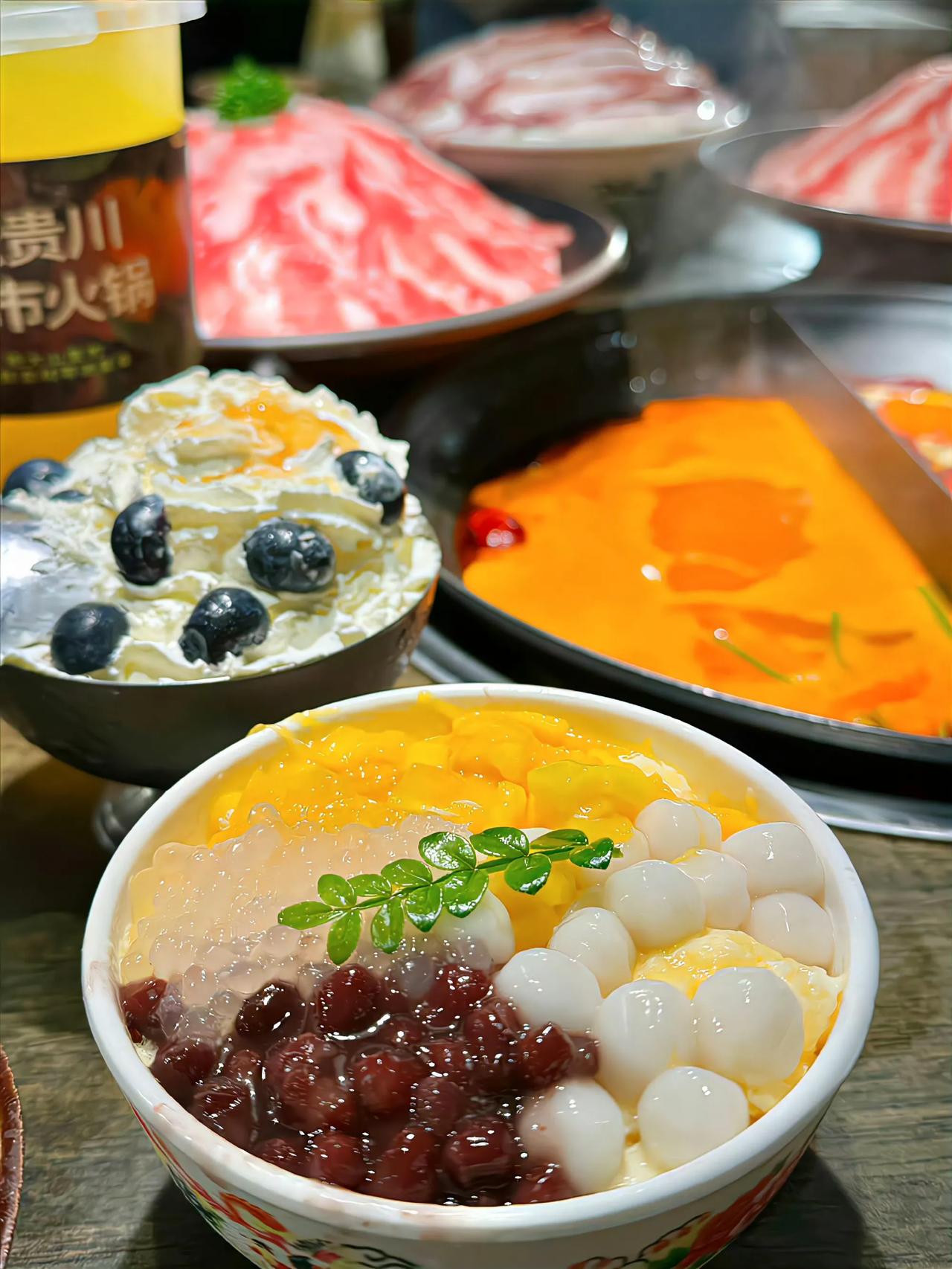 很喜欢减肥,那种饿得要死瘦不了几斤,一顿酒,全让我干回来的样子,太令我着迷了！