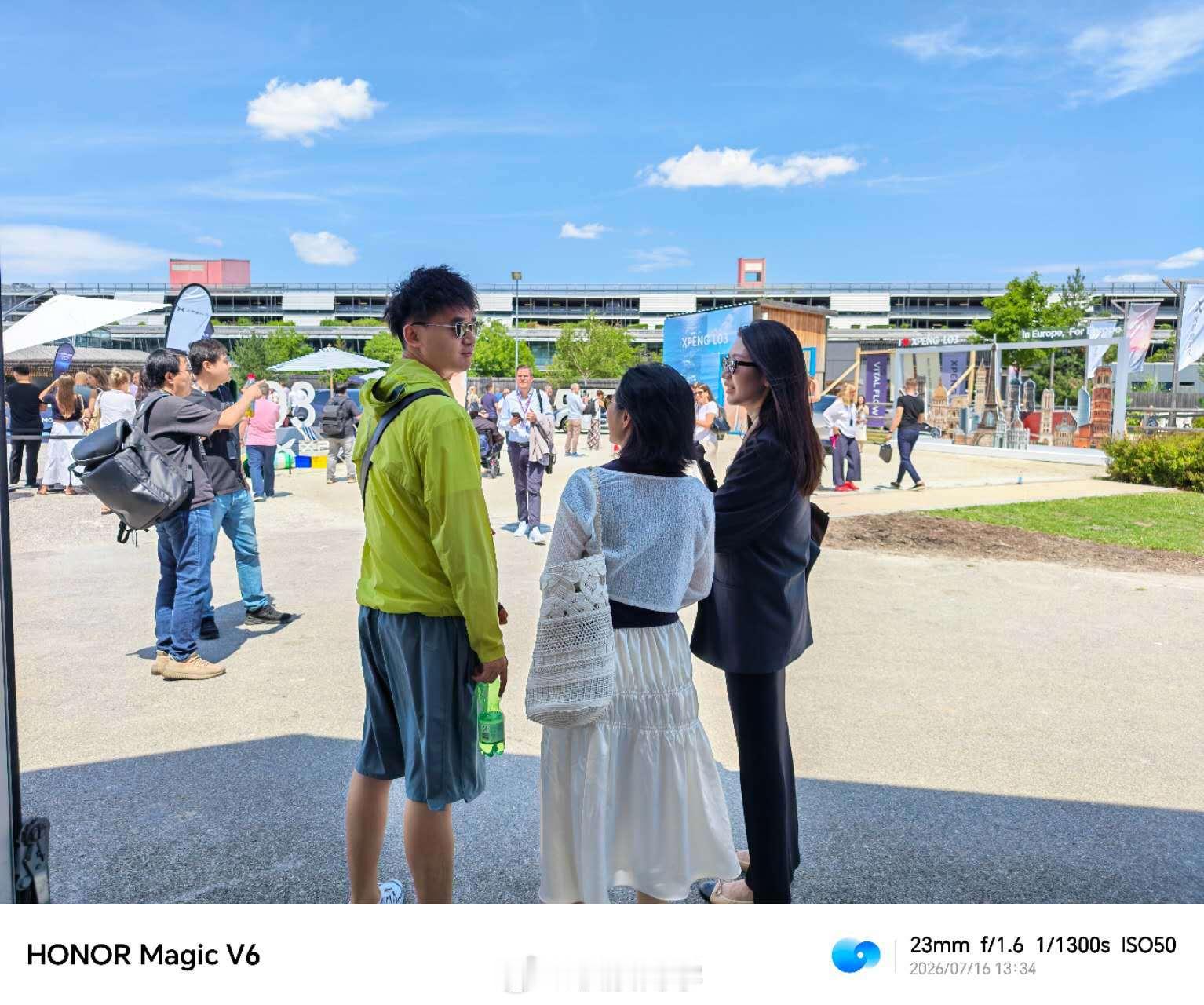 收获一张的抓拍好几天没拍照了 都在猛猛工作➕倒时差 