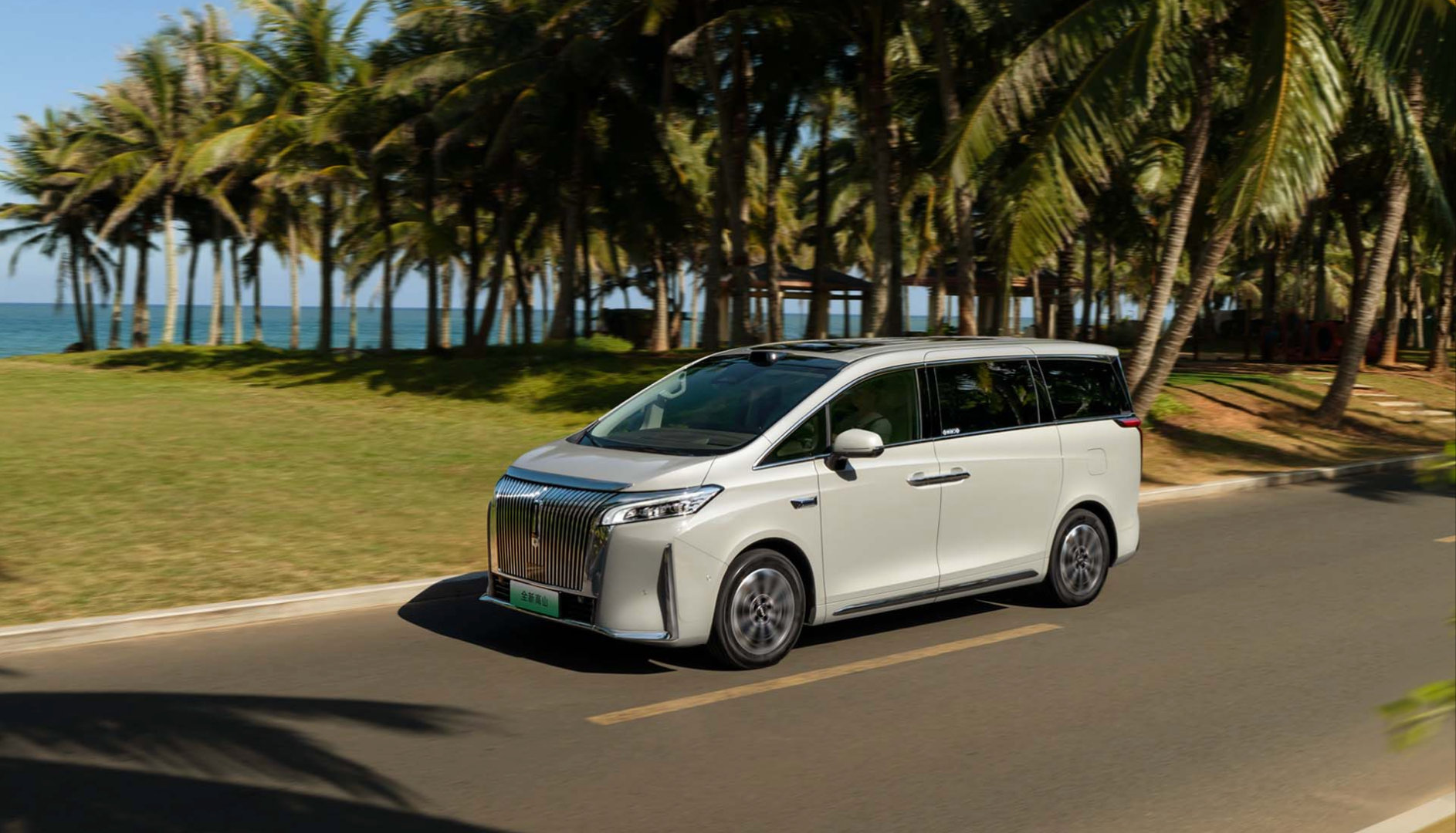 2025年智驾普及狂飙，背后却是低价内卷、重速度轻交付的乱象，安全和体验被一再压