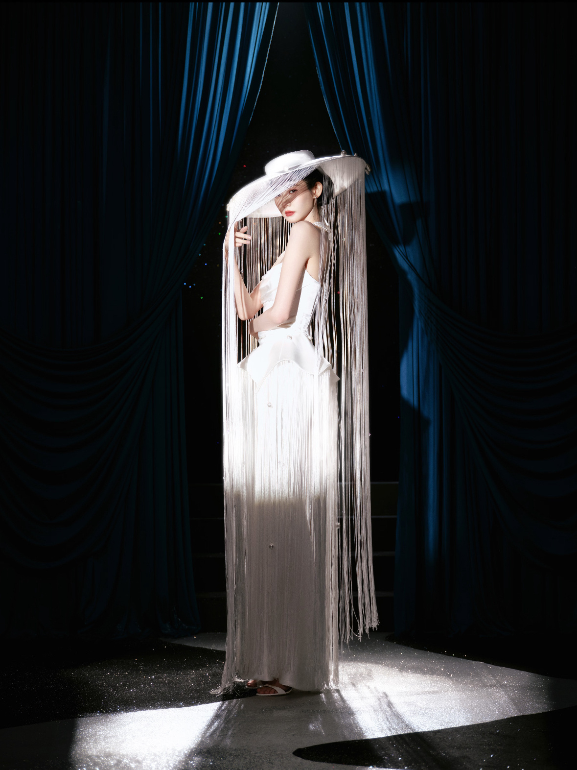 神女来着 简直美炸了