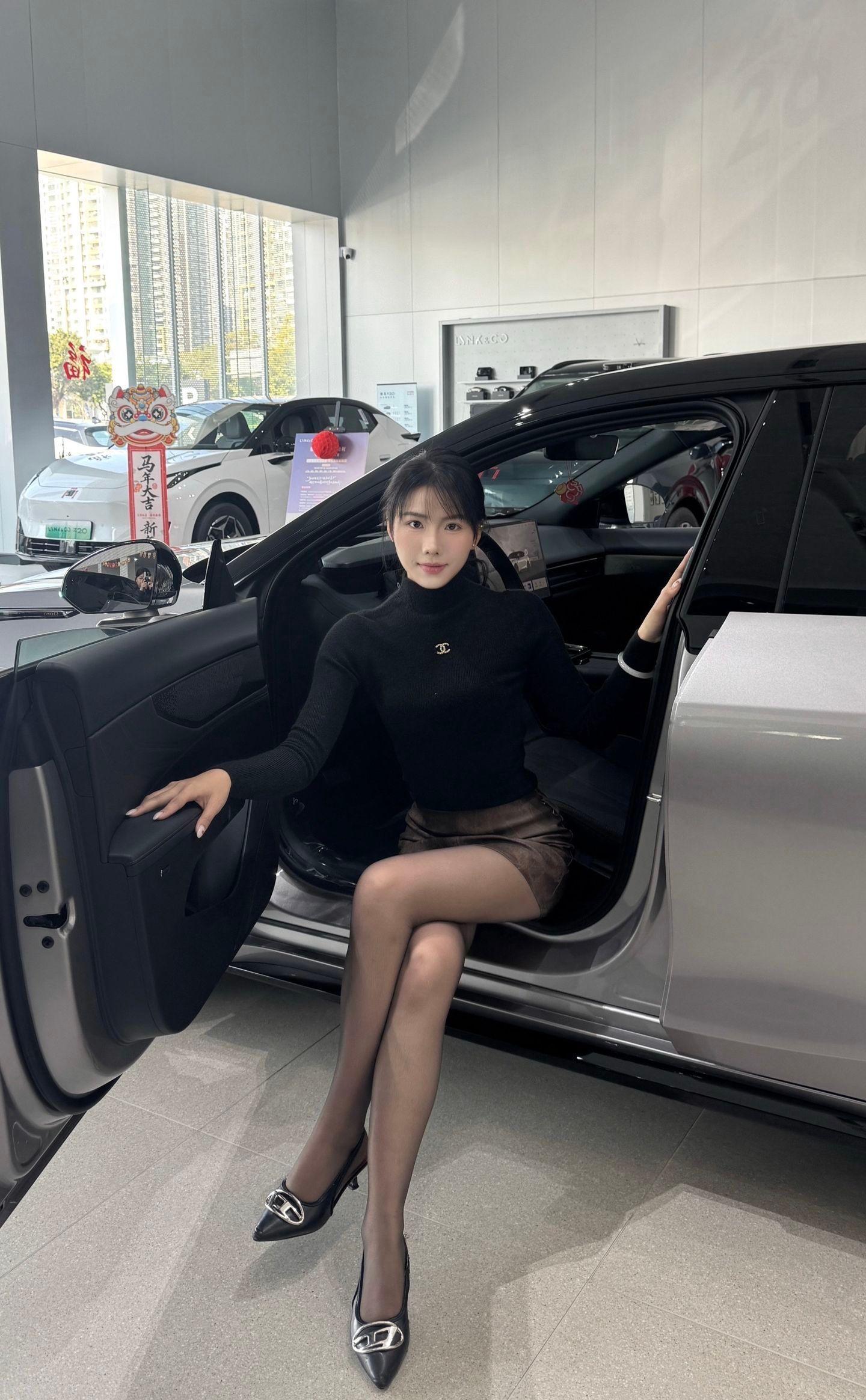 年轻人的小钢炮… 