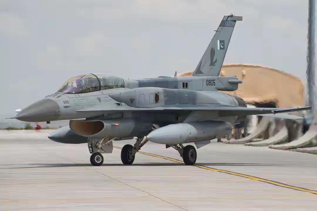 巴基斯坦军事力量进驻沙特
为沙特提供军事保护服务
此次行动看似是两国的一次“保护