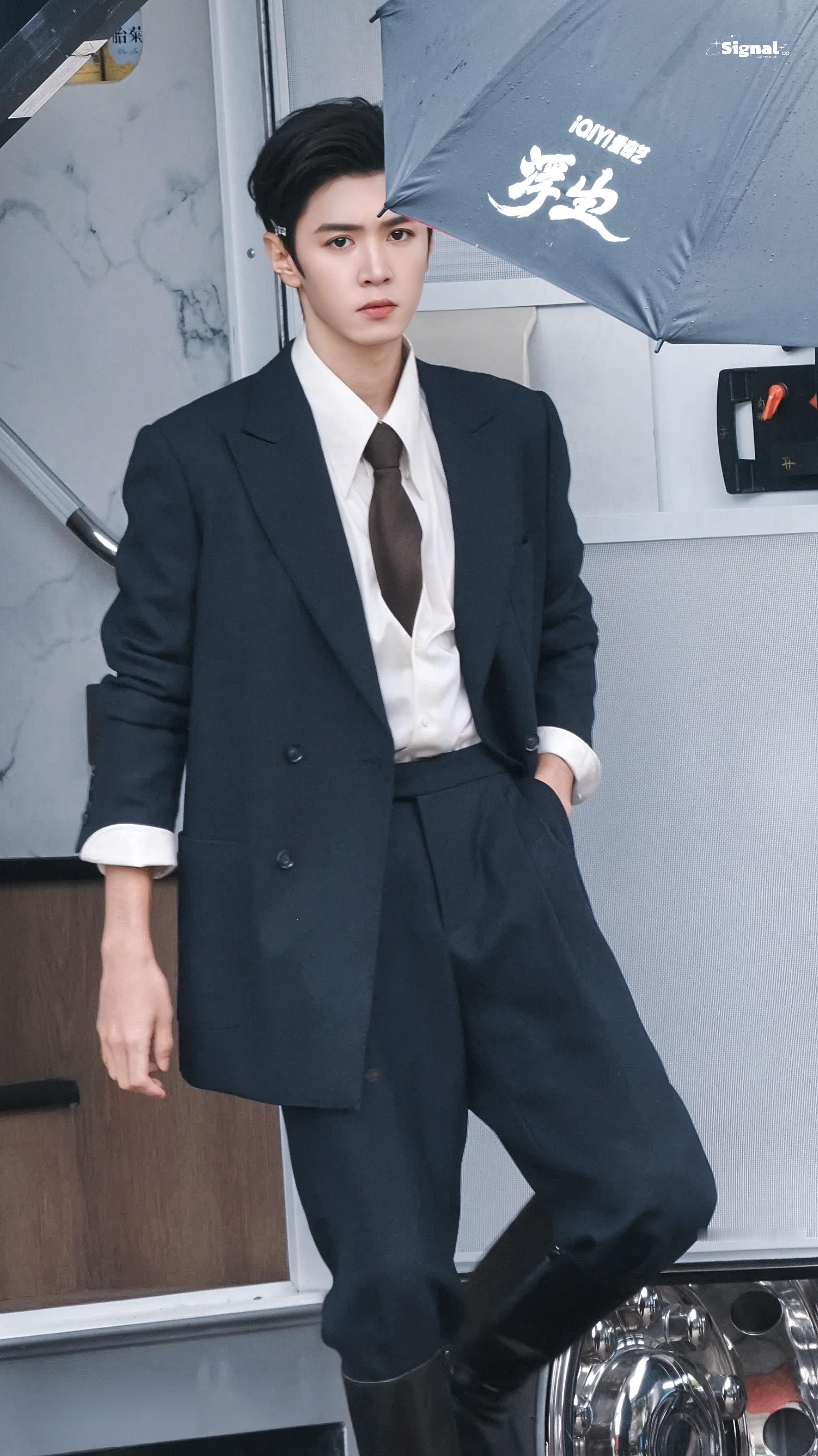 们哲远又在走秀了