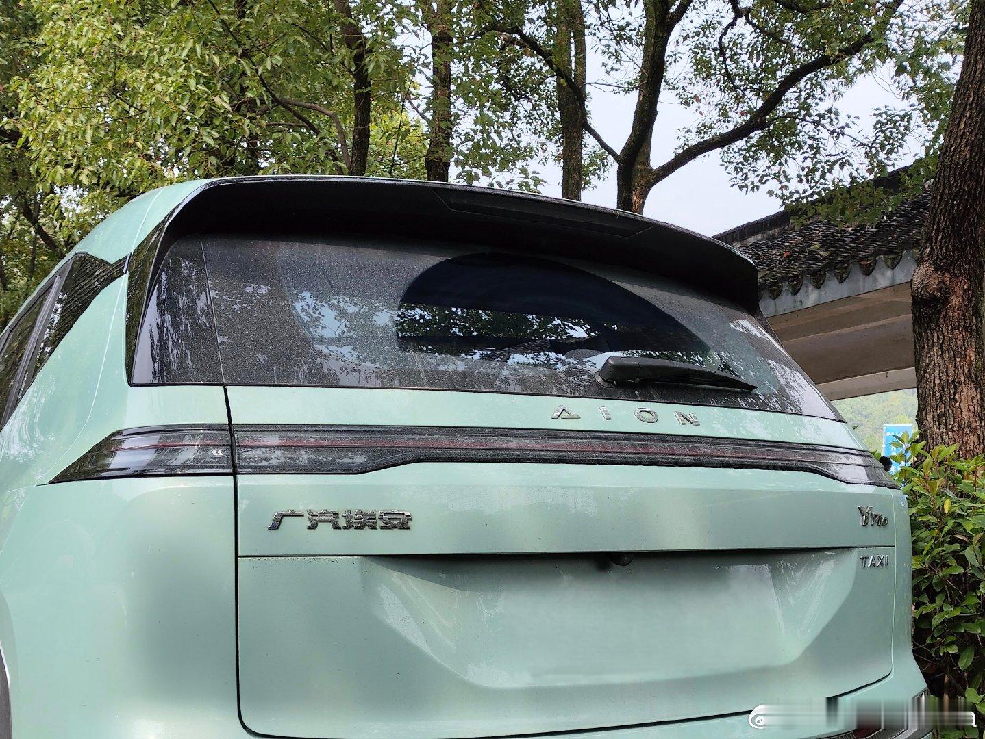 考虑到AION Y巨大的保有量和极高的行驶里程，我觉得有必要向大家介绍吾辈楷模：