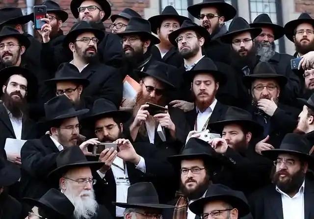 假想便是可能
      昨天写的中间有一个段落，我并没有点的太透，因为有些所谓