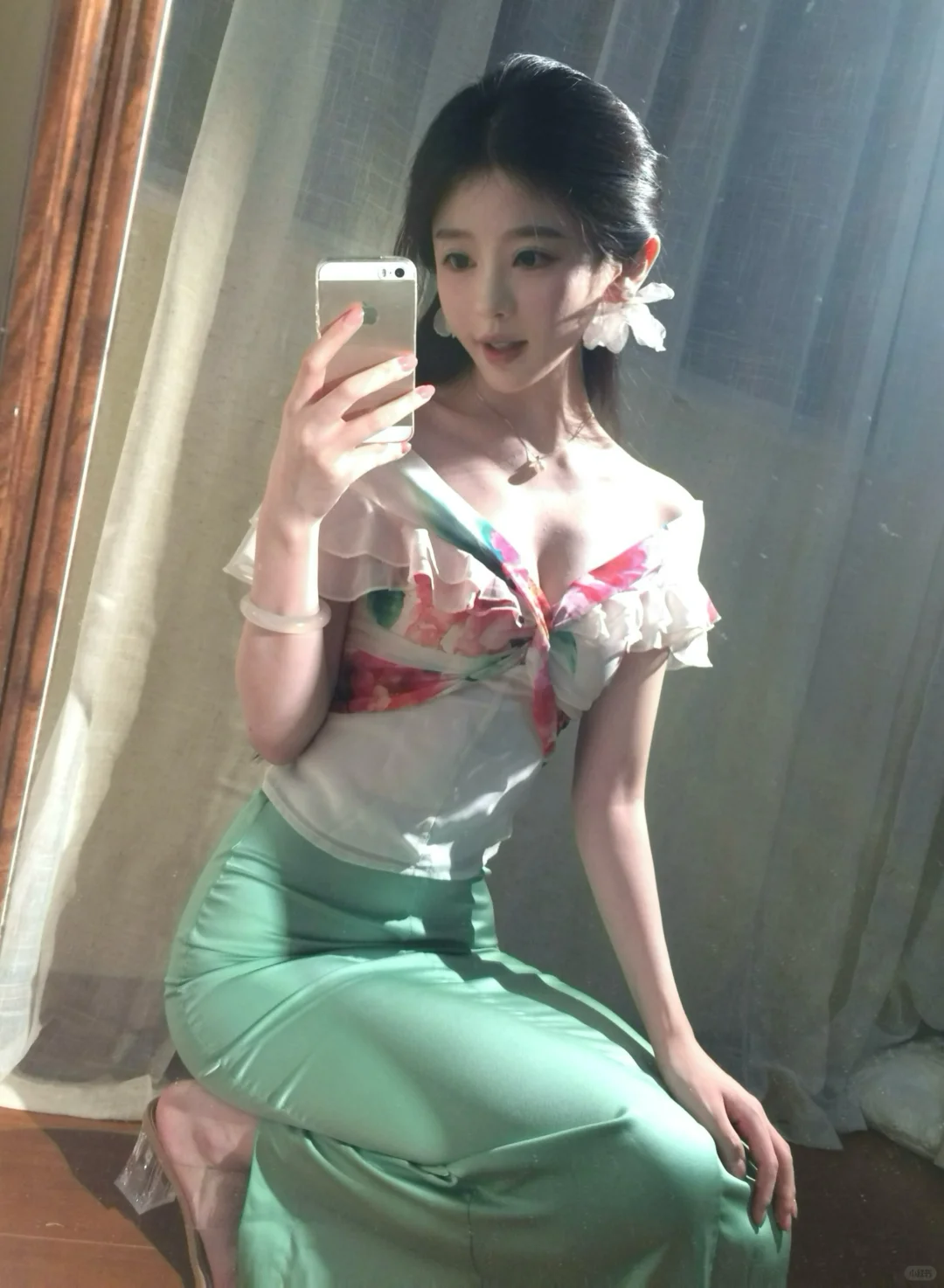 春红娇艳