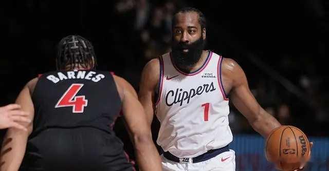 北京时间1月17日，NBA常规赛继续进行。猛龙首节一度领先14分，快船最后一攻哈