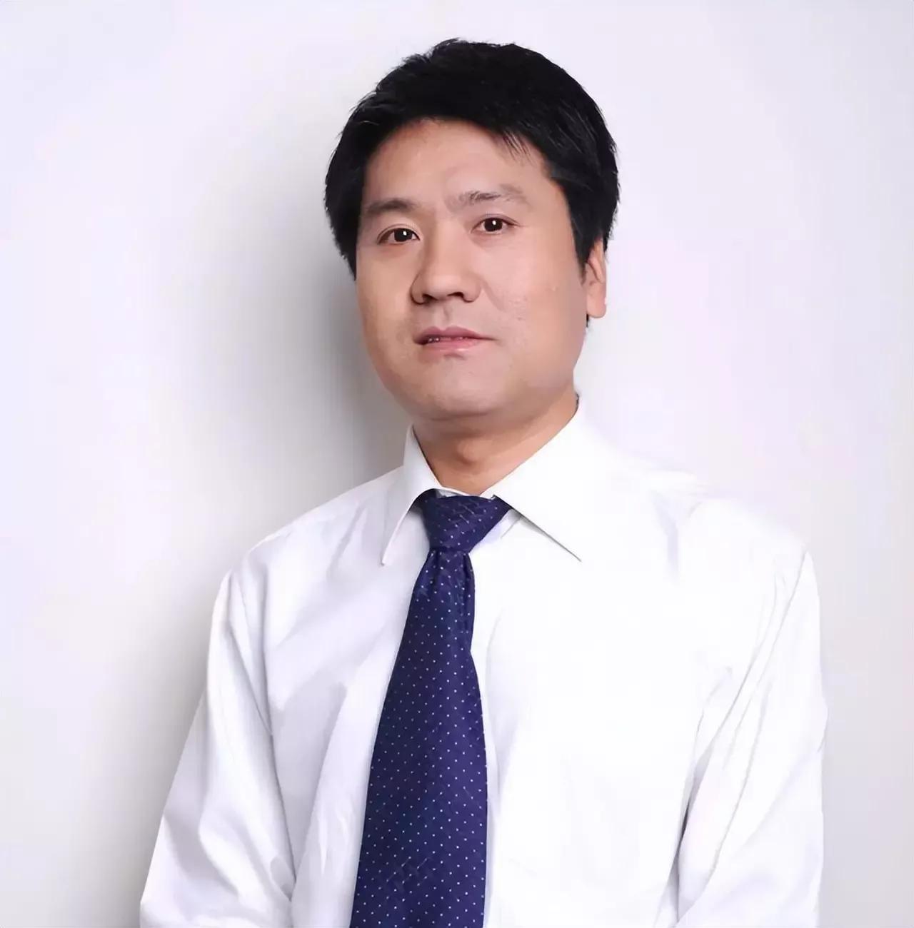 好消息！！！

王福重 已经被单位开除了。

为什么要被开除呢？看看他的问题出在