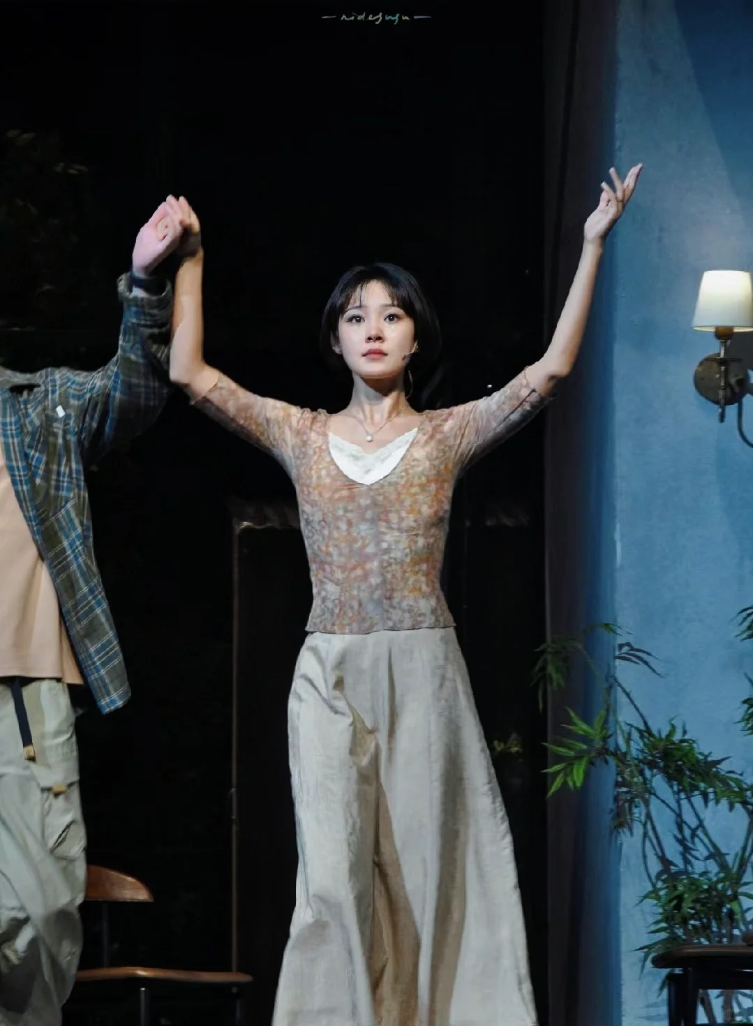 考古蒋奇明结果爱上了他老婆