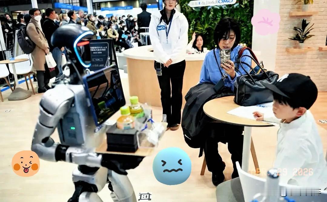 听说5月份开始，去东京羽田机场坐飞机，给你办托运的可能不是日本地勤，而是冷冰冰的