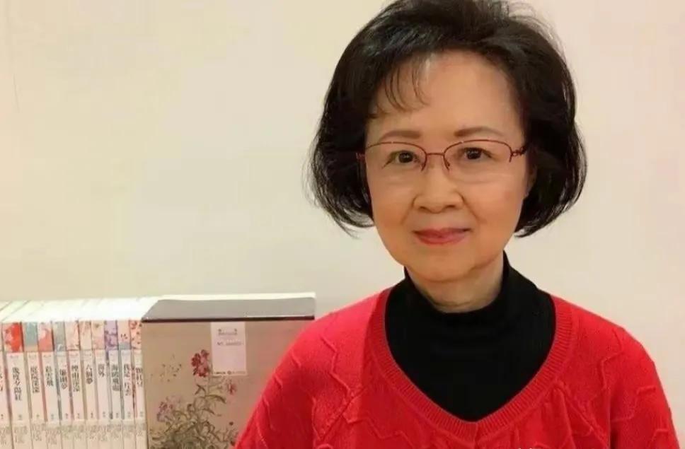 自杀这很符合她的人性。纵观她的一生，她是个不愿意被痛苦和低谷裹挟的奇女子。一辈子