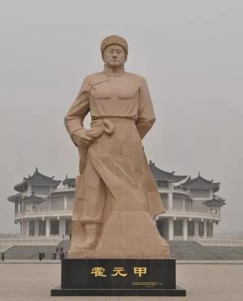 对于一个从小爱听相声的80后而言，一提到天津首先想到的肯定是相声泰斗马三立和他的