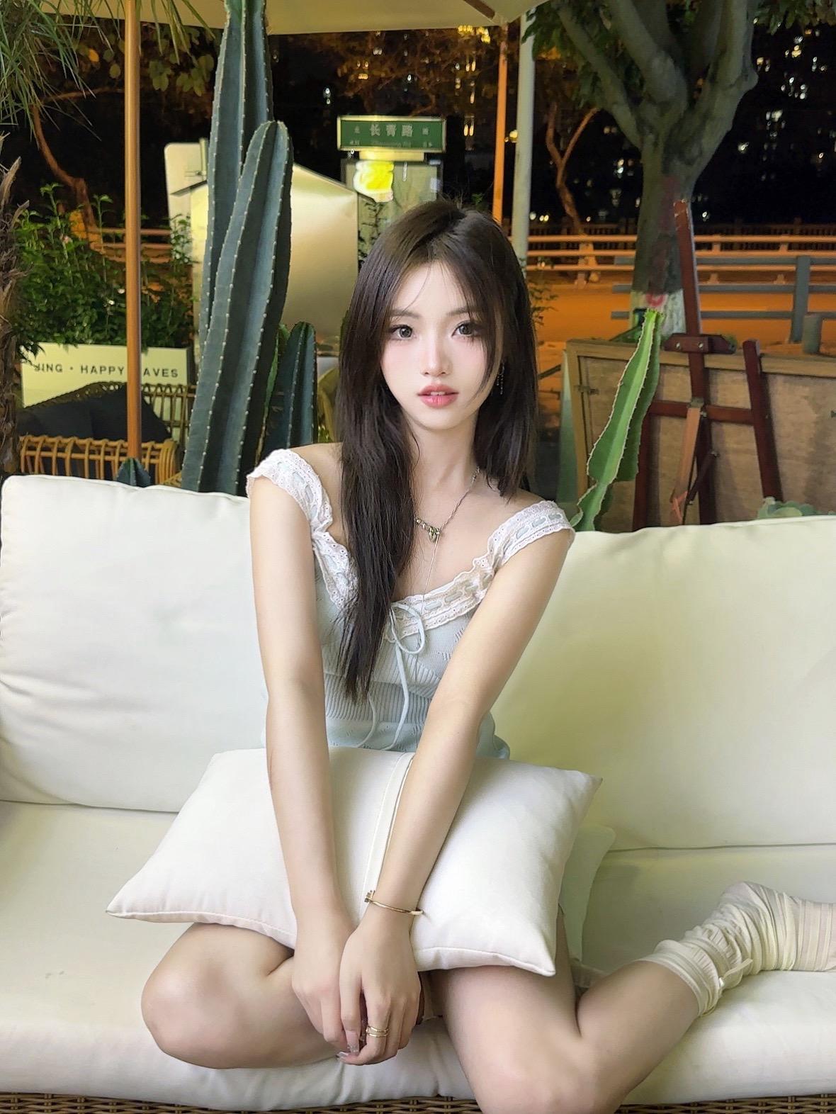 太惨啦 此刻一个人在家烧迷糊了🤧。  📸