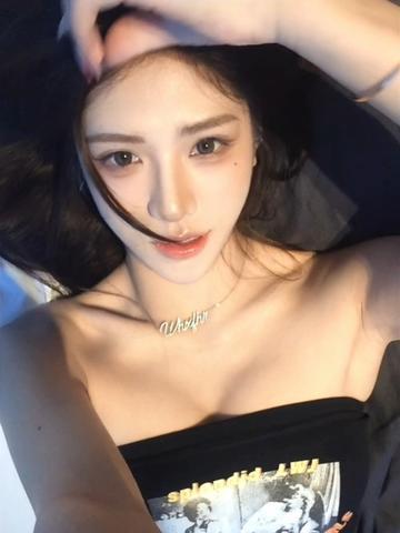 美女们快来分享自己的穿搭吧！