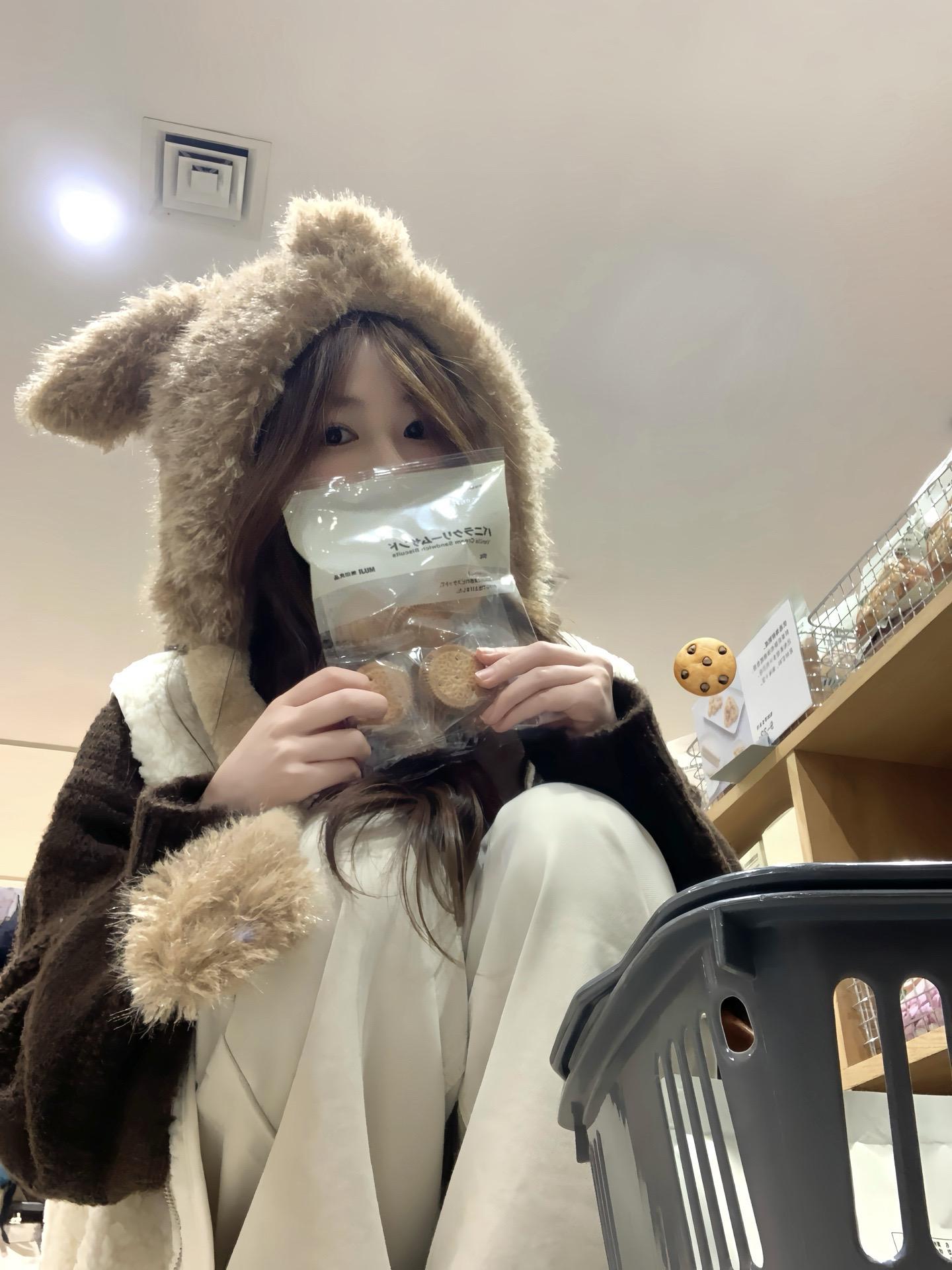 宝宝你是块曲奇小饼干 ₍ᐢ..ᐢ₎