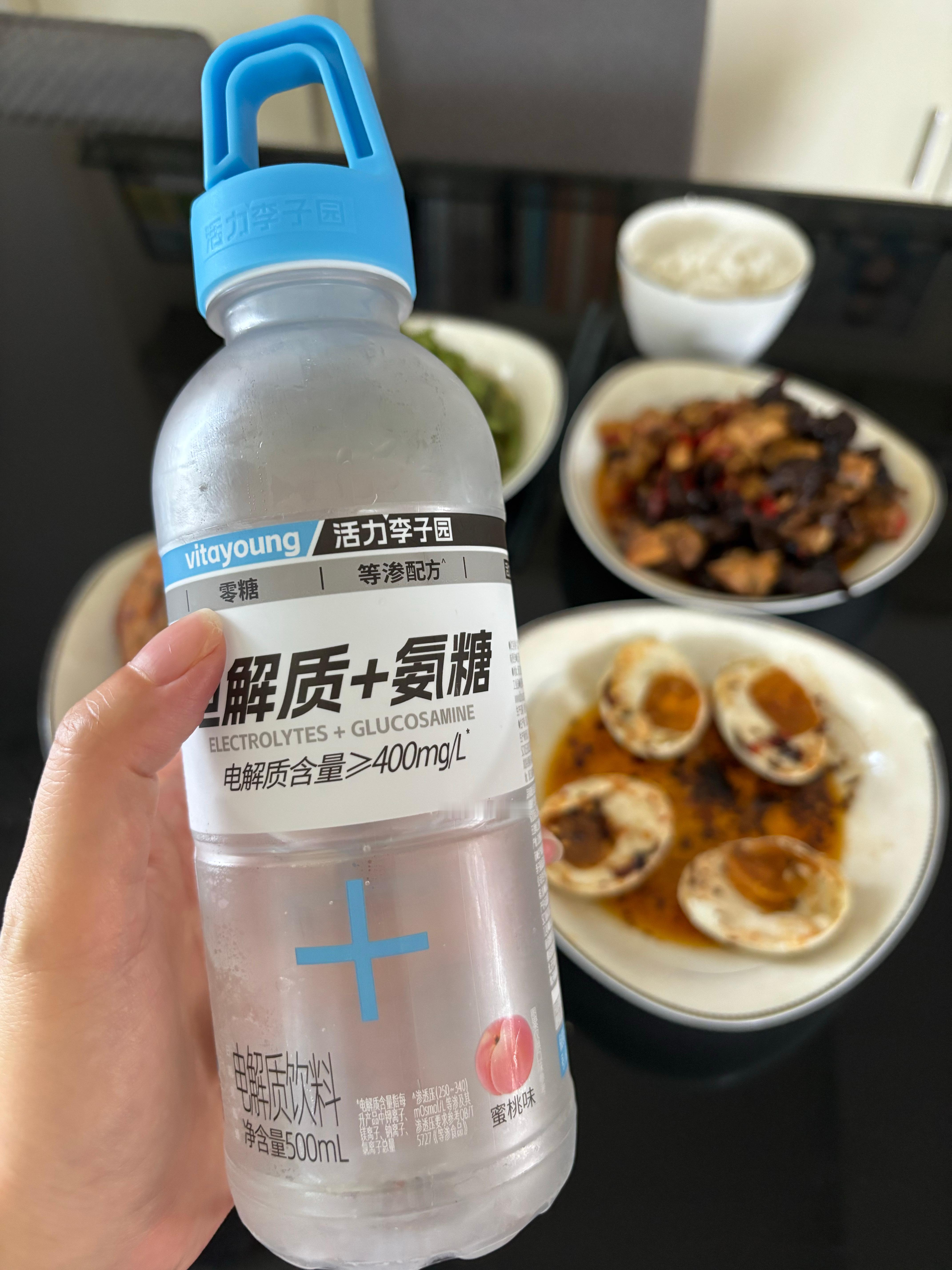 接下来的随餐饮料👇百搭款 配什么都好吃😋 