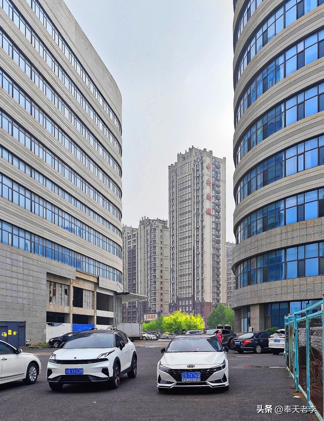 行走辽南小城，街拍大连普兰店。
大连市普兰店区的前身是县级普兰店市（北三市之一）
