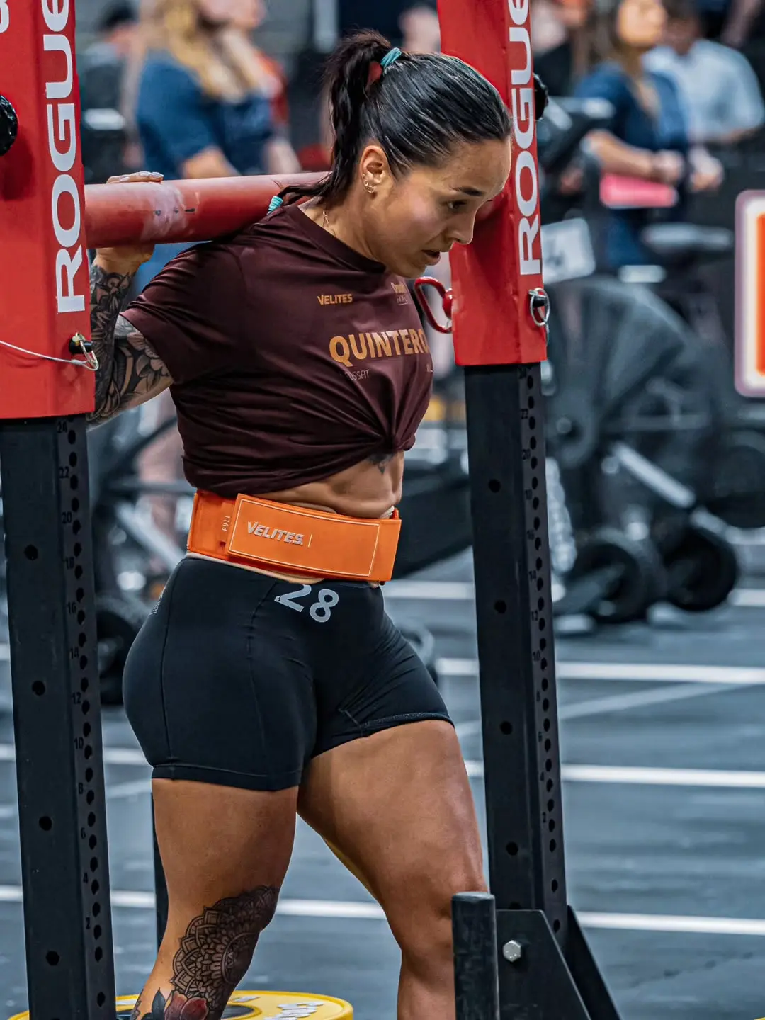 健身穿搭 撸铁女孩 crossfit 比赛现场 健身美女
